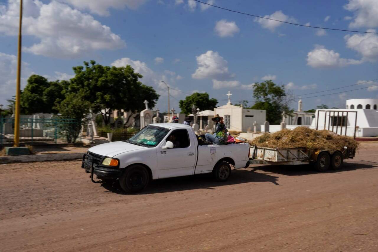Al 100% los panteones para Día de Muertos