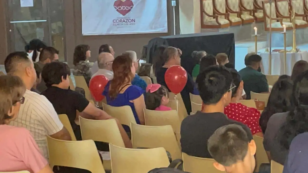 Día de Muertos 2025: realizan misa especial por los difuntos