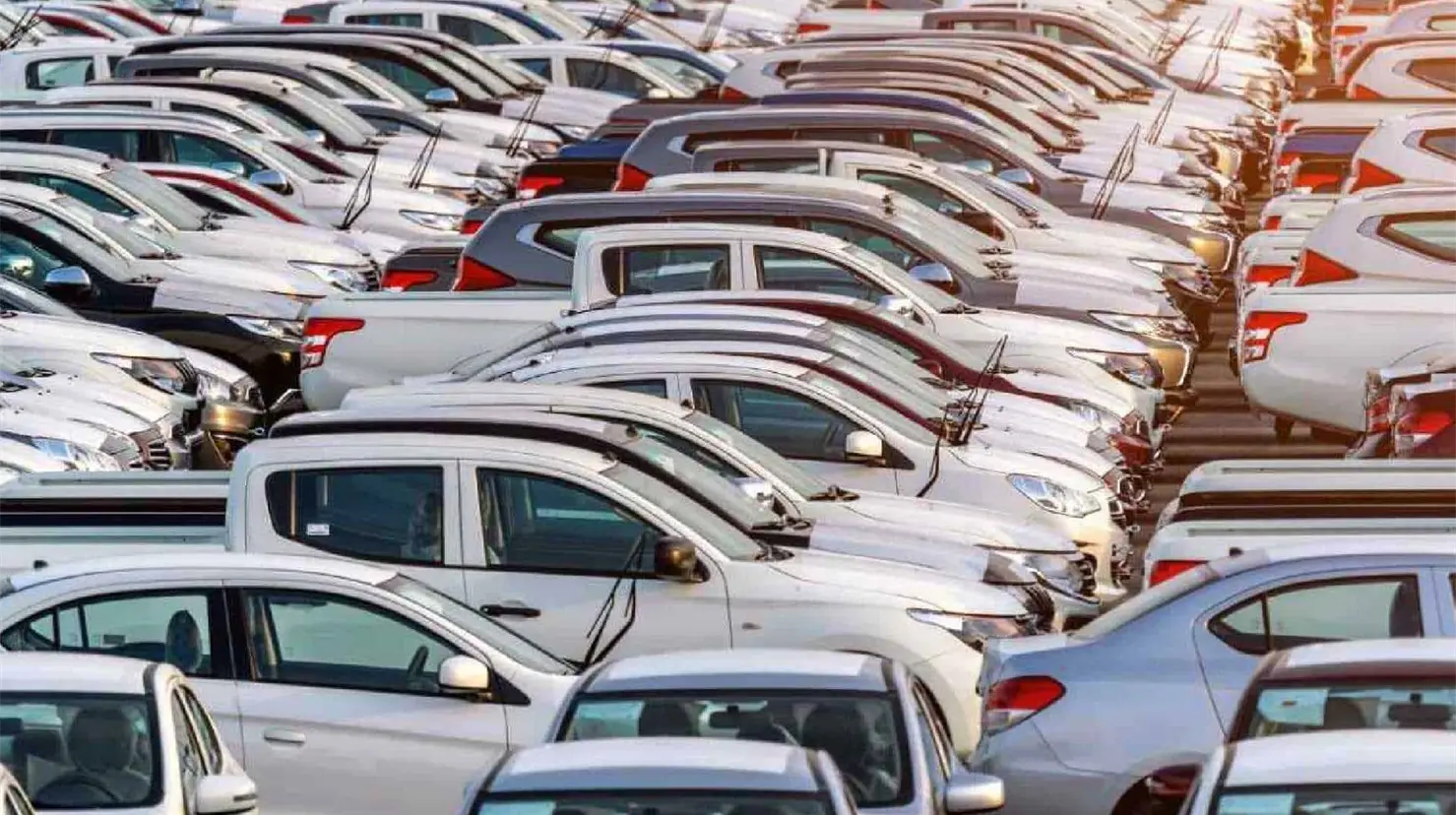 ¿Cómo evitar fraudes al comprar un auto seminuevo por internet?