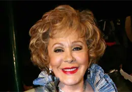 Tumba de Silvia Pinal causa controversia por su aparente abandono