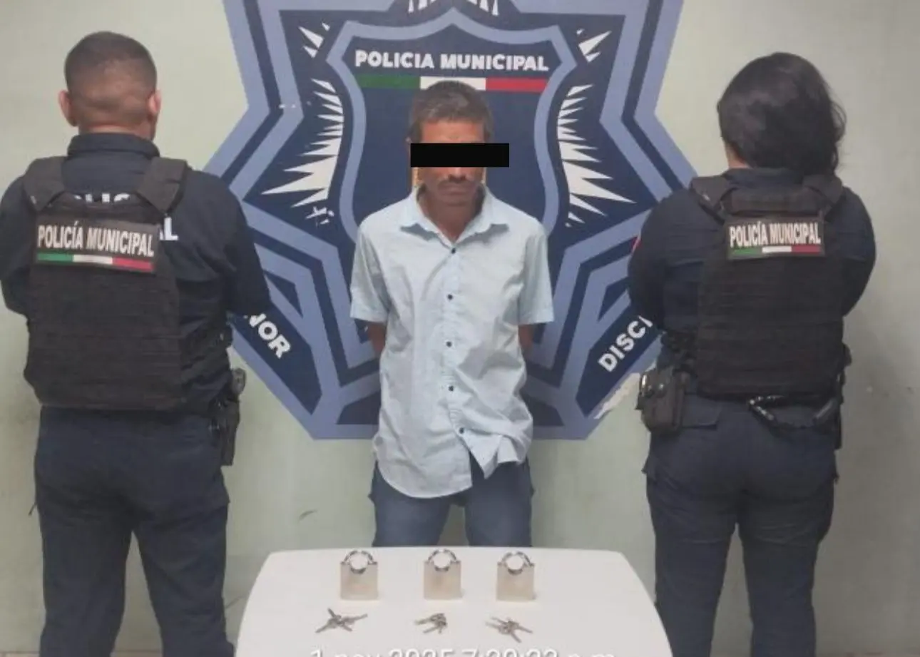 Lo acusan de robar candados en supermercado del Centro de Ciudad Obregón