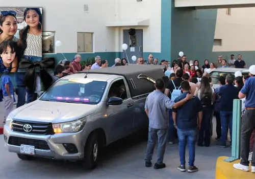 Parten a Guaymas, madre y sus dos hijos fallecidos en la explosión en Waldo´s Parten a Guaymas, madre y sus dos hijos fallecidos en la explosión en Waldo´s