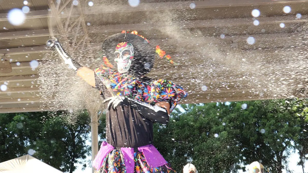 Reunió a la comunidad estudiantil con el propósito de preservar y celebrar las tradiciones mexicanas