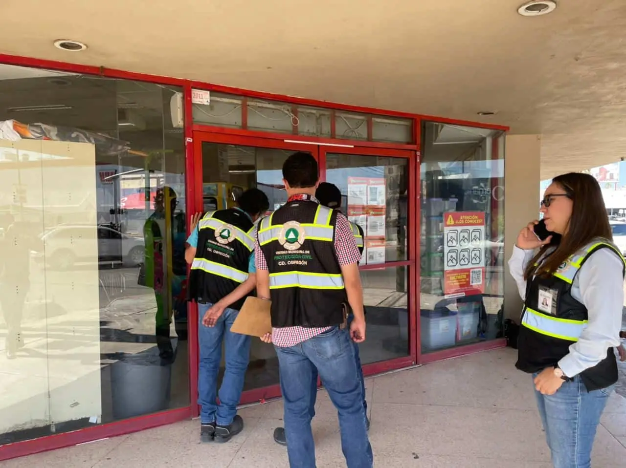 Protección Civil suspende tiendas Waldo´s de Ciudad Obregón