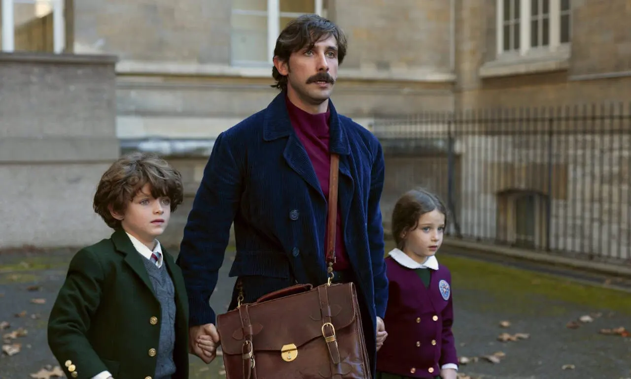 Trottner escribió su libro a partir de sus recuerdos de aquellos años de viajes y separación, complementando su memoria con las versiones de sus propios padres.