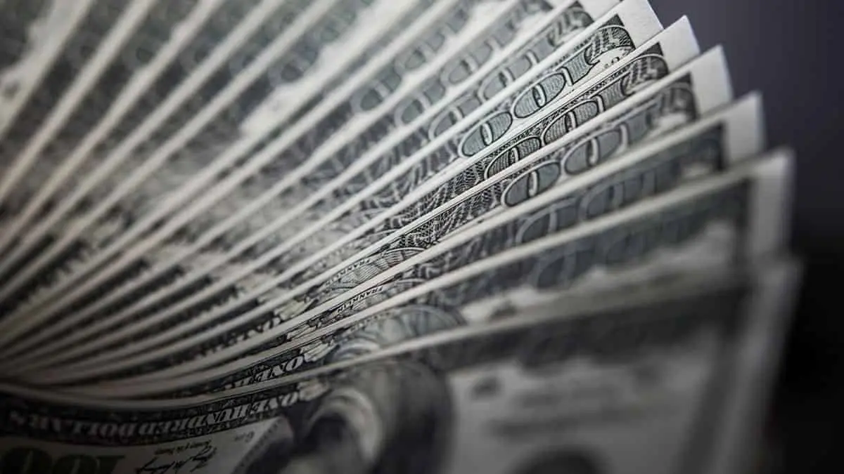 Así se cotiza el billete verde este 5 de noviembre. Foto: Freepik.