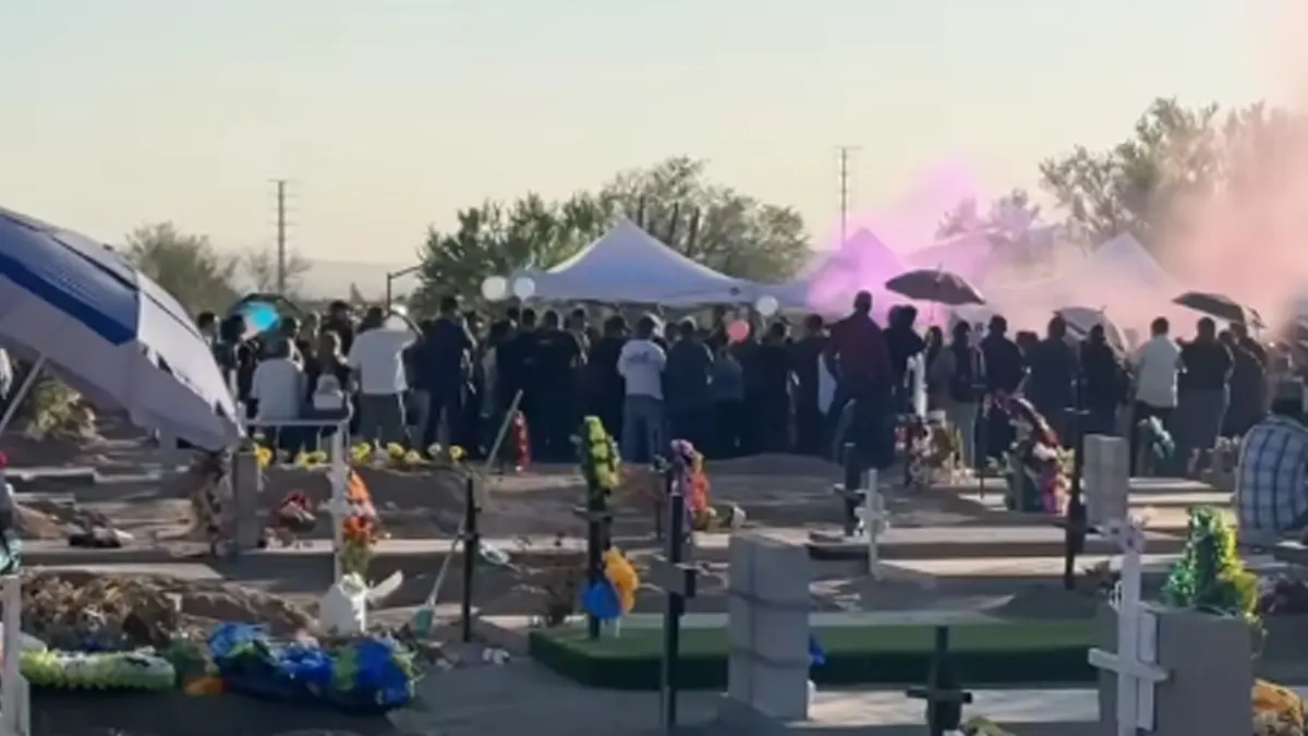 VIDEO | En sepelio de víctimas de la explosión en Waldo´s revelan el género de bebé