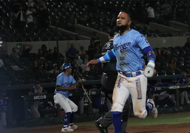 Paris se viste de héroe en su debut con Yaquis