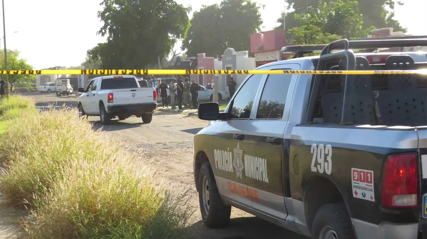 La escena fue resguardada por policías, mientras que personal de la Fiscalía realizaba las investigaciones pertinentes (Fotos: Roke Arballo)