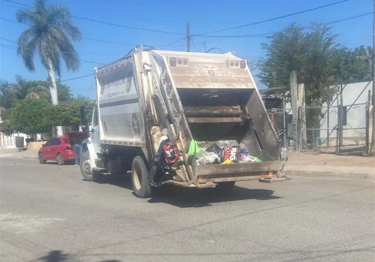 Fallas en recolectores dejan rezago en Navojoa