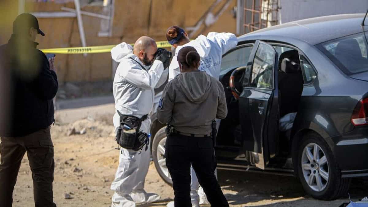 Jóvenes músicos son hallados sin vida dentro de un automóvil abandonado en Tijuana