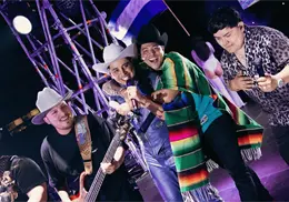 Fan paga 800 mil pesos a Grupo Firme por cantar Se fue la pantera en concierto Fan paga 800 mil pesos a Grupo Firme por cantar Se fue la pantera en concierto