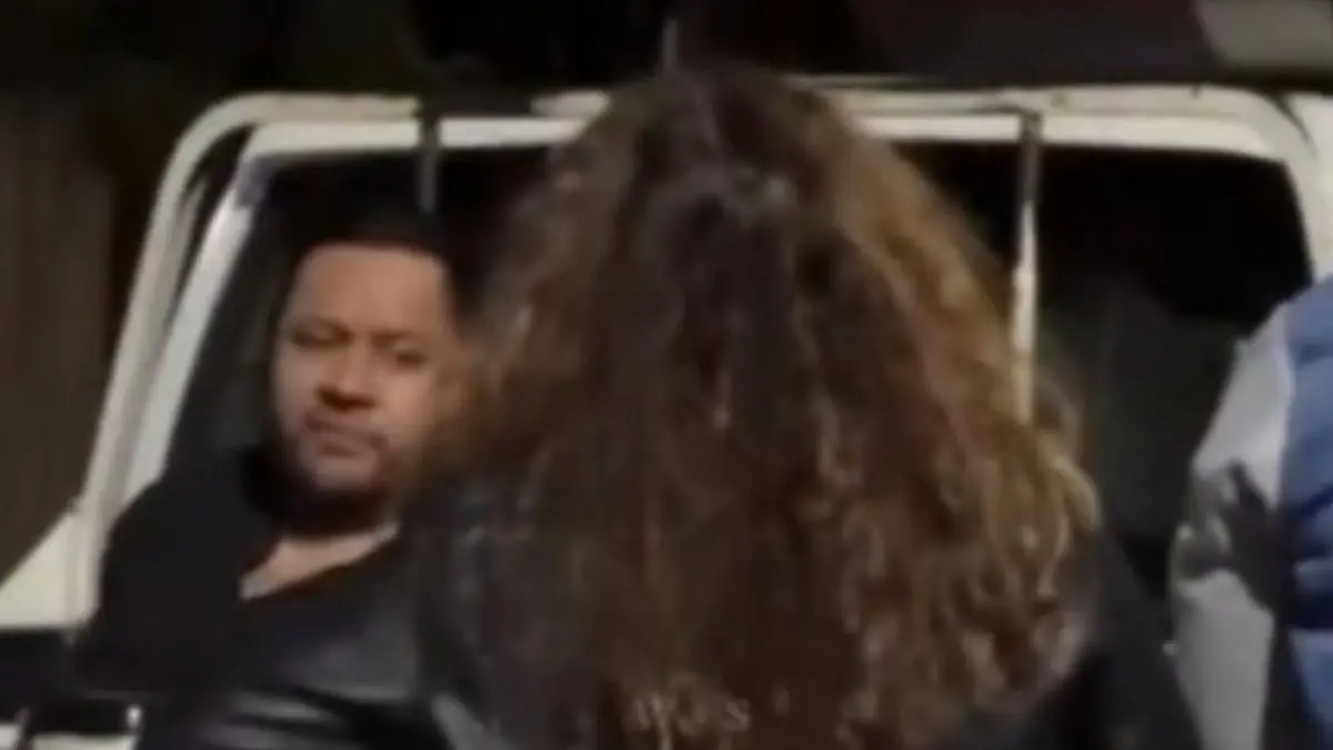 VIDEO | "El miedo no anda en burro": detenido suplica a policías que borren su historial de navegación