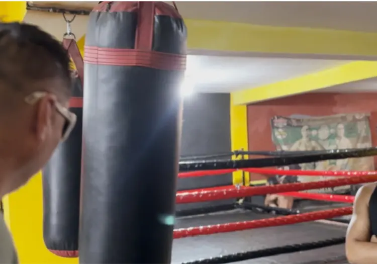 En pie, evento "Tiros de la O" en Ciudad Obregón