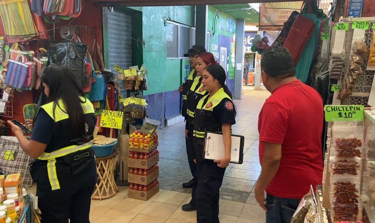 Instan a comercios a permitir inspecciones de Protección Civil
