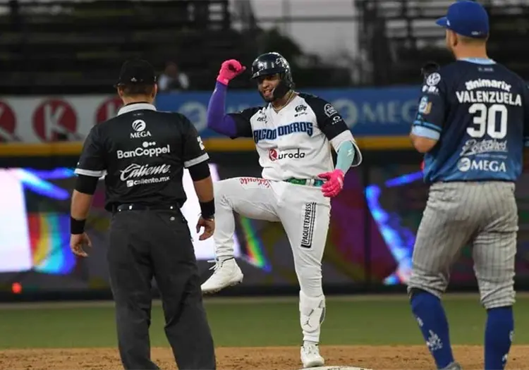 Yaquis cede el del honor a Algodoneros