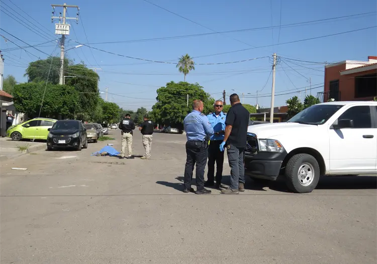 Muere hombre tras ser embestido por camioneta en la Ladrillera de Ciudad Obregón