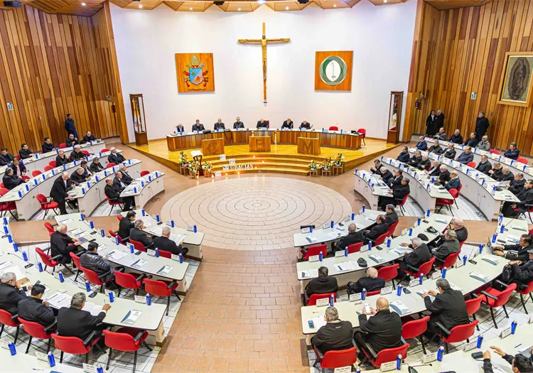 Obispos de México permanecen en Asamblea Plenaria