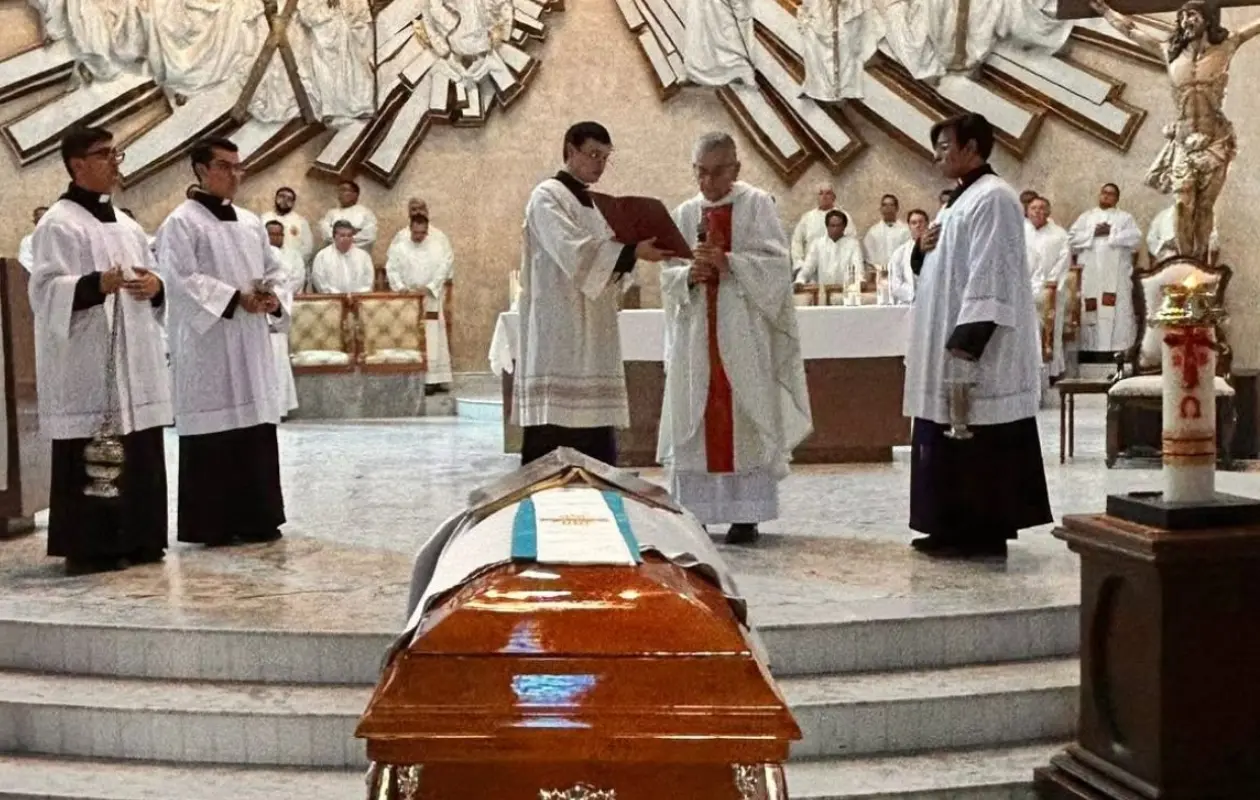 Mañana jueves a mediodía será la misa de cenizas.