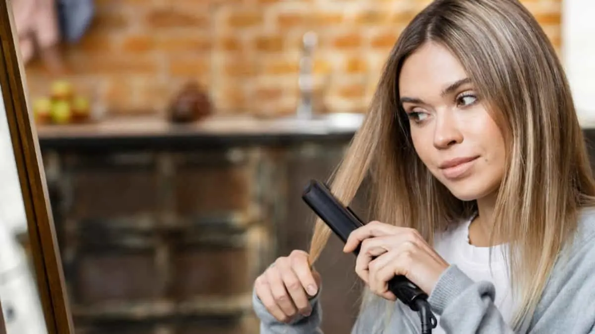 Cómo evitar que se queme el cabello con la plancha de pelo