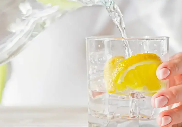 Esto es lo que ocurre en tu cuerpo al consumir limón de manera diaria