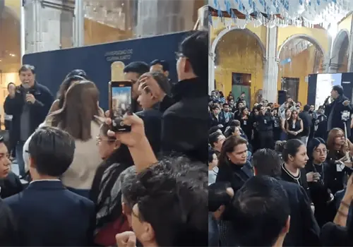 Estudiantes corren a Gerardo Fernández Noroña de la Universidad de Guanajuato Estudiantes corren a Gerardo Fernández Noroña de la Universidad de Guanajuato