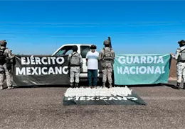 Interceptan pick up con "doble fondo" en Bacame; llevaba casi 200 kilos de droga