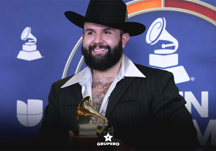 Carín León hace historia para Sonora en los Latin Grammy 2025
