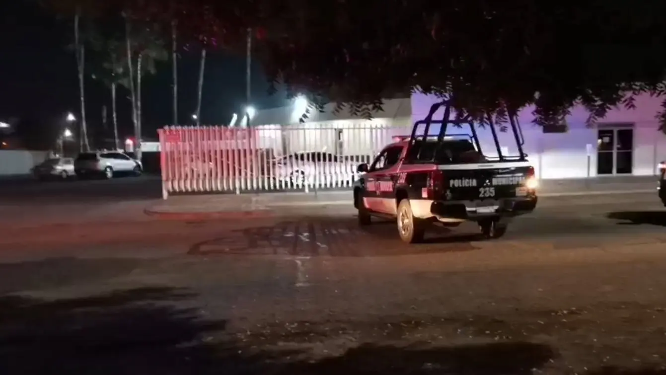 Colocan varias "narcomantas" en Ciudad Obregón