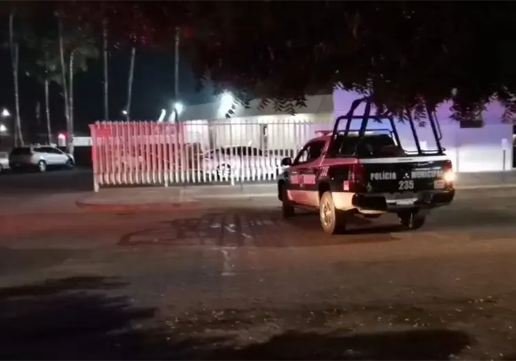 Colocan varias "narcomantas" en Ciudad Obregón