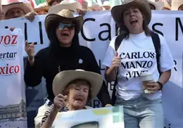 Abuela de Carlos Manzo se una a la marcha de la generación Z: participa con su silla de ruedas rumbo al Zócalo Abuela de Carlos Manzo se una a la marcha de la generación Z: participa con su silla de ruedas rumbo al Zócalo