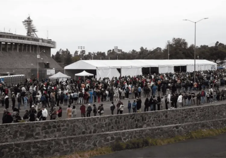 UNAM suspende vacunación este sábado 15 de noviembre tras agresiones