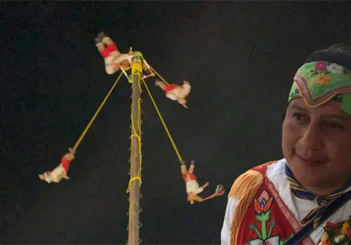 "Dominamos el miedo, pero no nos confiamos": Voladores de Papantla "Dominamos el miedo, pero no nos confiamos": Voladores de Papantla