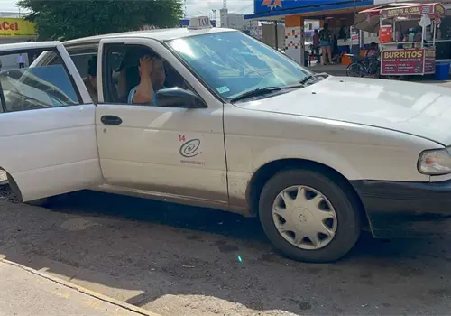 Taxistas de Obregón se suman a poner orden al centro Taxistas de Obregón se suman a poner orden al centro