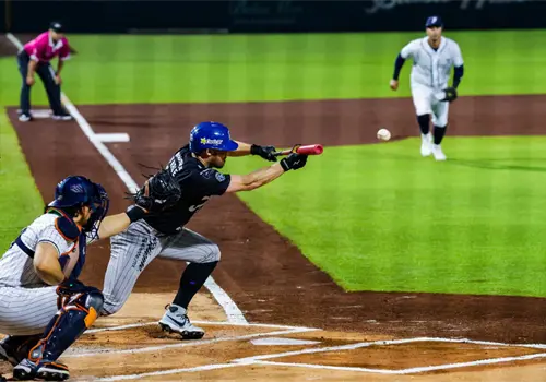 Jaguares se ensaña con los Yaquis y les gana la serie Jaguares se ensaña con los Yaquis y les gana la serie