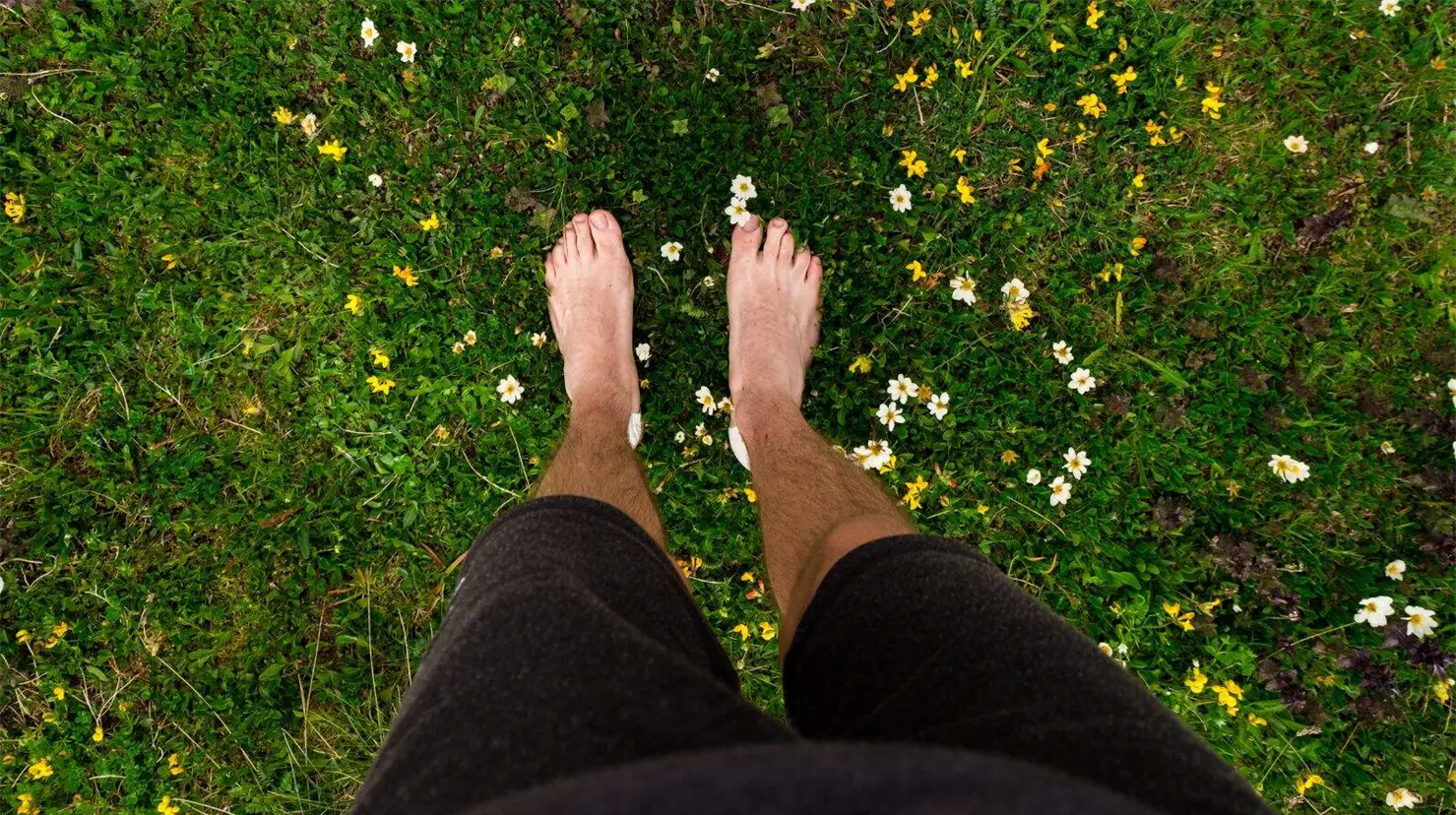 Grounding: La práctica que ayuda a regular el estrés y la ansiedad, según la ciencia