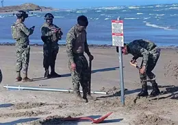 Gringos se apoderan de playa en Tamaulipas; la Marina les derriba sus "sueños" Gringos se apoderan de playa en Tamaulipas; la Marina les derriba sus "sueños"