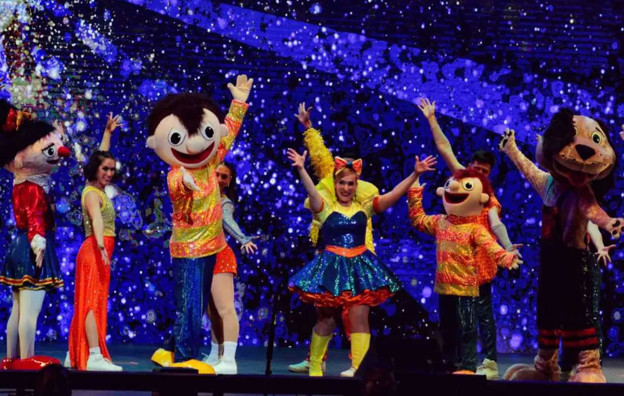 El popular show tiene cientos de imitadores que se presentan en fiestas, teatros o circos de todo el país.