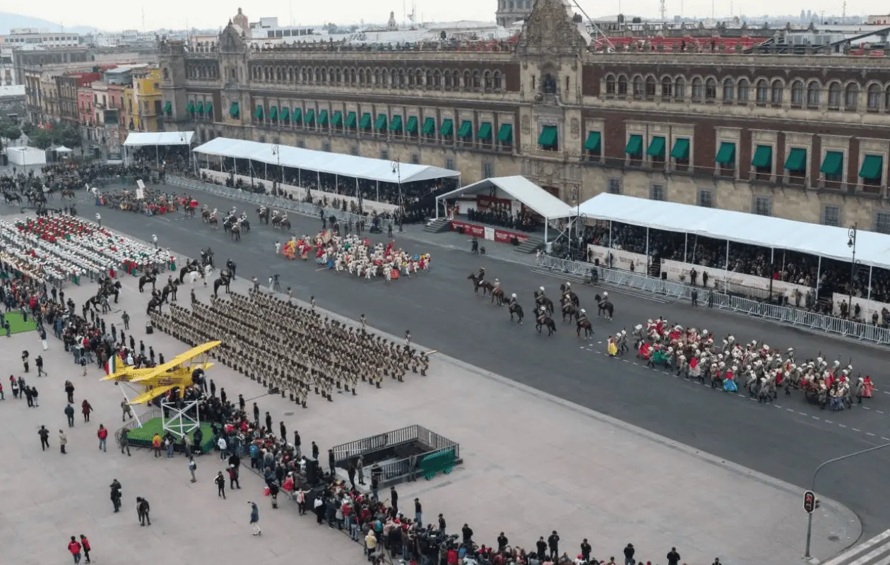 En la Ciudad de México se prepara un elegante e innovador desfile.