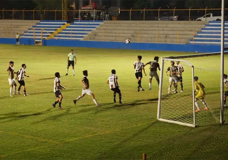 Obson Dynamo recupera la cima del Grupo XVII