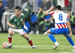 México pierde 2-1 ante Paraguay y acumula seis juegos sin ganar