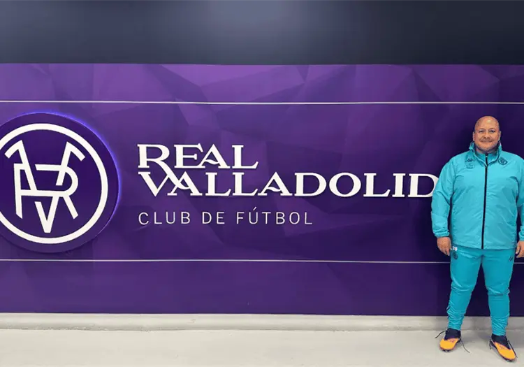 Enrique Alfaro exgobernador de Jalisco será auxiliar técnico del Real Valladolid