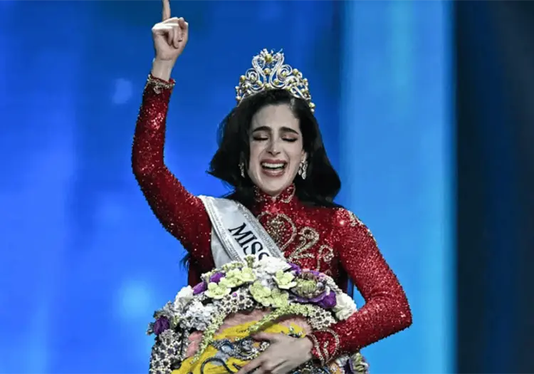 Fátima Bosch: el "Viva Cristo Rey" y la señal de la cruz que marcaron a Miss Universo 2025