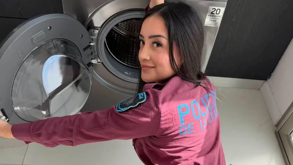 Policía de Buenos Aires suspende a oficial por videos +18 grabados con su uniforme