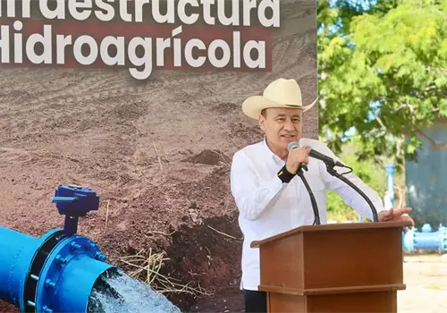 Cumple Durazo a los agricultores de SIRM