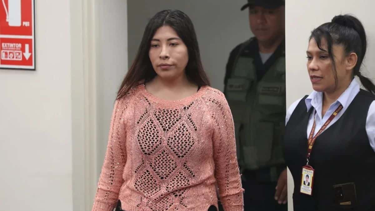 Perú garantiza respeto a la Embajada de México mientras Betssy Chávez permanece asilada