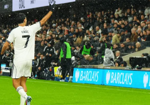 Raúl Jiménez rescata al Fulham: Gol del mexicano da triunfo 1-0 sobre Sunderland