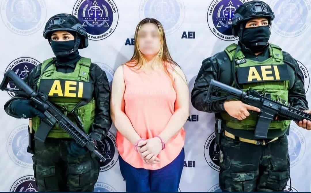 Detienen en Hermosillo a prófuga de la justicia de Baja California; la acusan de asesinar a su madre