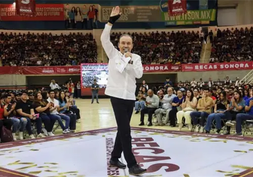 Fortalece Durazo la educación en Sonora