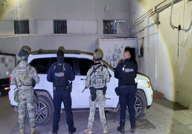 Decomisan camioneta ligada a levantón de Policía en Ciudad Obregón